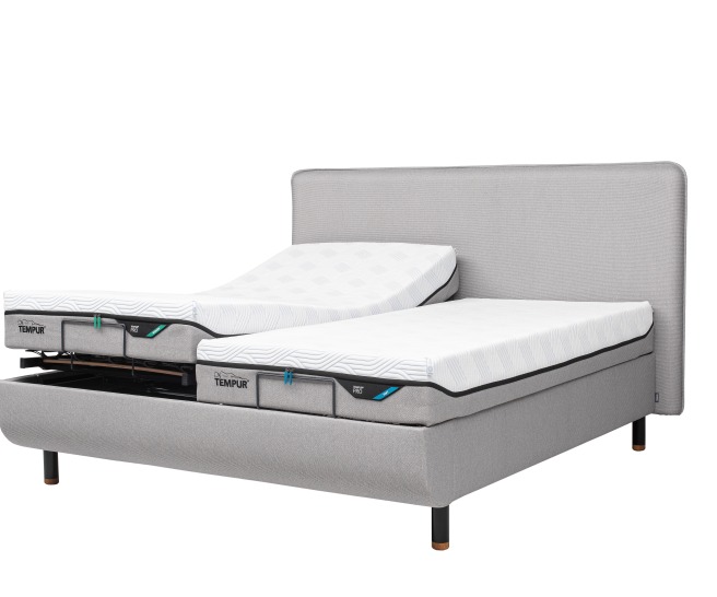 arc-bed-sensory-ash-grey-angled_pro-sc-singles-medium-head-foot-raised-soft-light-grey-w-stopper-dach_1692014295-8efa96ab48652a0a03cd4a87fa75b38b.jpg