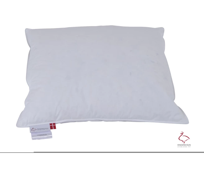 ringsted_dun_classic_comfort_pude_3k_mellem_60x63_3000px_1709828032-cf6b4e52ee0a5e34dc57b391d31a633c.jpg