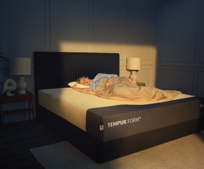 tempur_form_plus_medium_lifestyle_s12_day_f5_1731589906-cdfc27cae112cad4ca63cb498f4841fd.jpg
